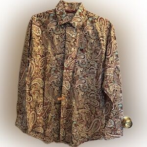 Cinch small Colorful Paisley Shirt starched